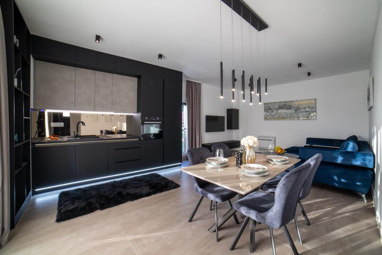 Luxury Apartment Vagabundo 1 Free Parking Trogir Exterior foto