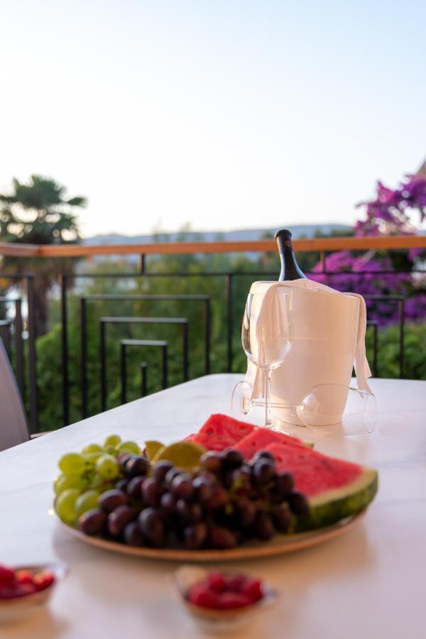 Luxury Apartment Vagabundo 1 Free Parking Trogir Exterior foto